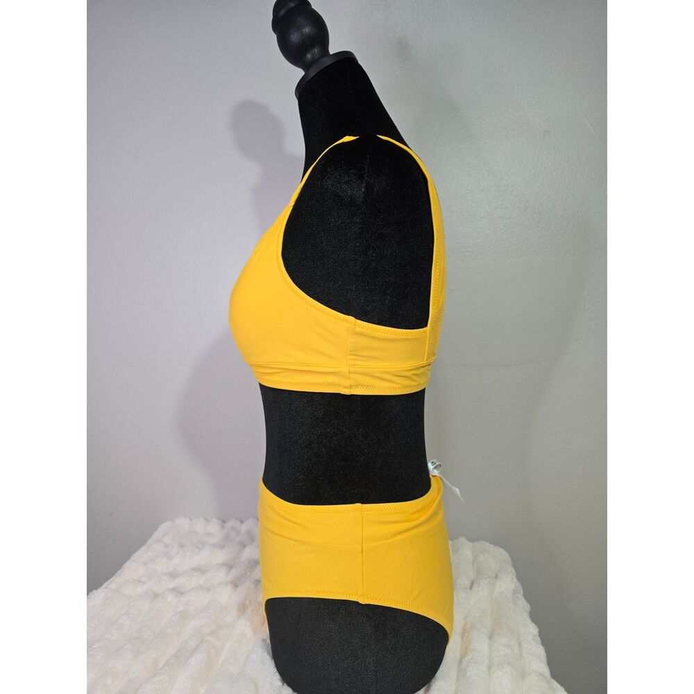 NWT Med Cupshe bikini - Picture 5 of 9